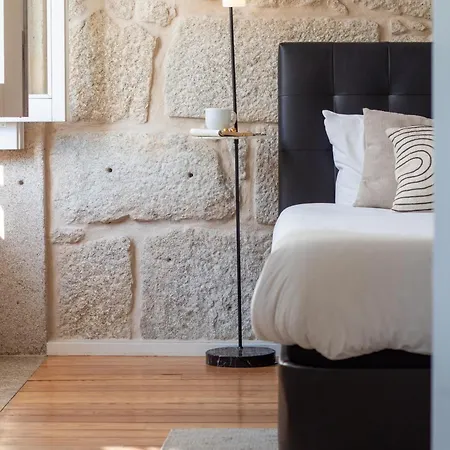 Lovelystay - Aurora Mezzanine Apartment *
