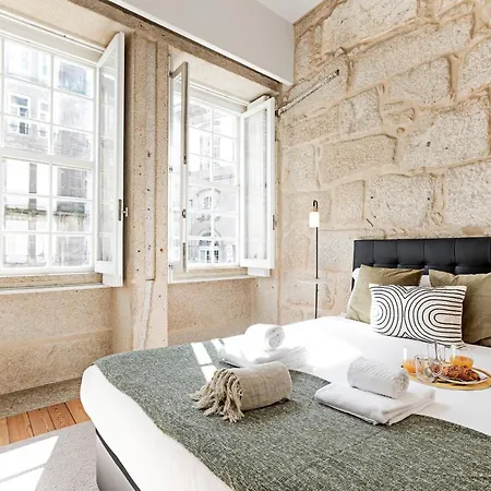 Lovelystay - Aurora Mezzanine Appartement Oporto