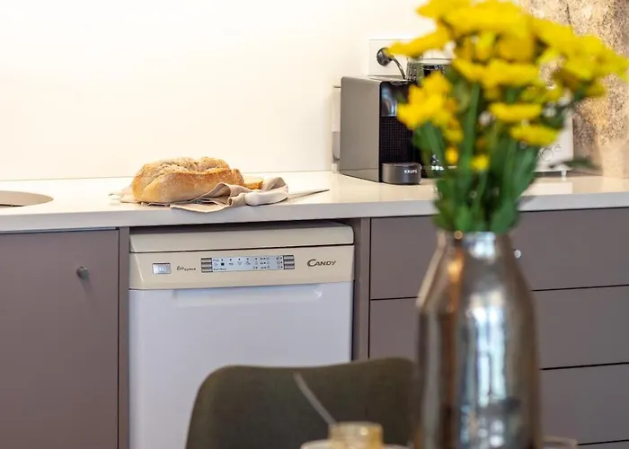 Апартаменты Lovelystay - Aurora Mezzanine