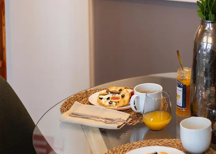 Апартаменты Lovelystay - Aurora Mezzanine *